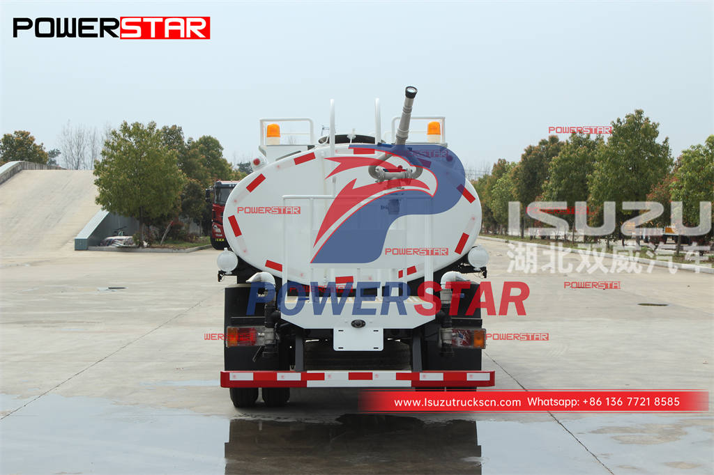 Высококачественный грузовик для распыления воды из нержавеющей стали ISUZU 600P 4WD 4 × 4 в продаже