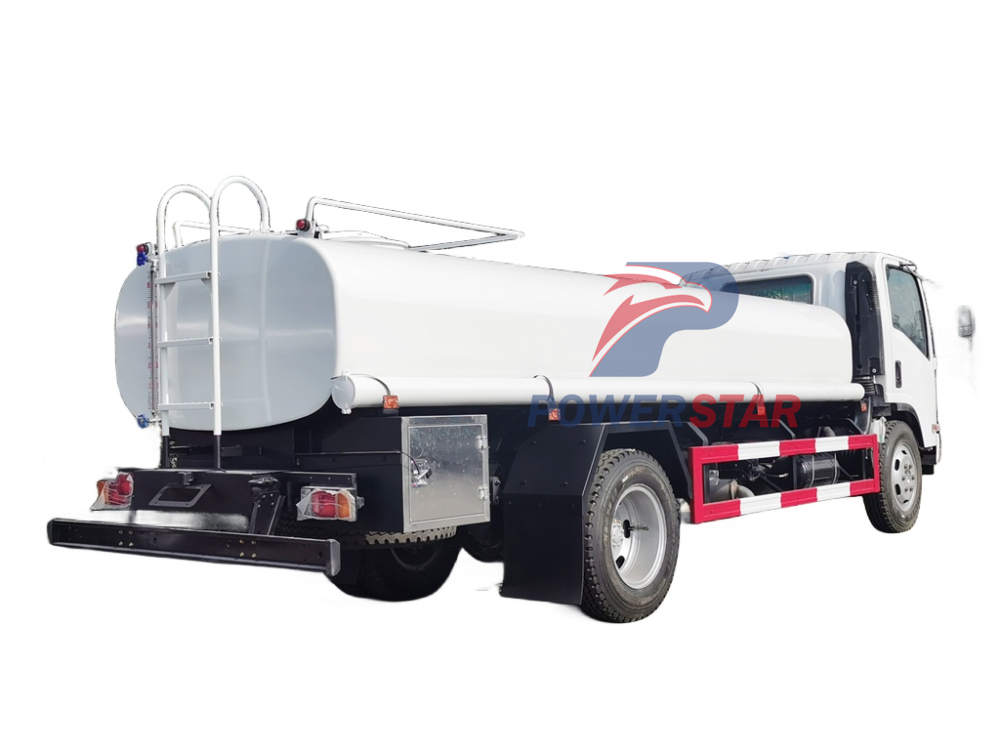 грузовик для доставки питьевой воды Isuzu NPR