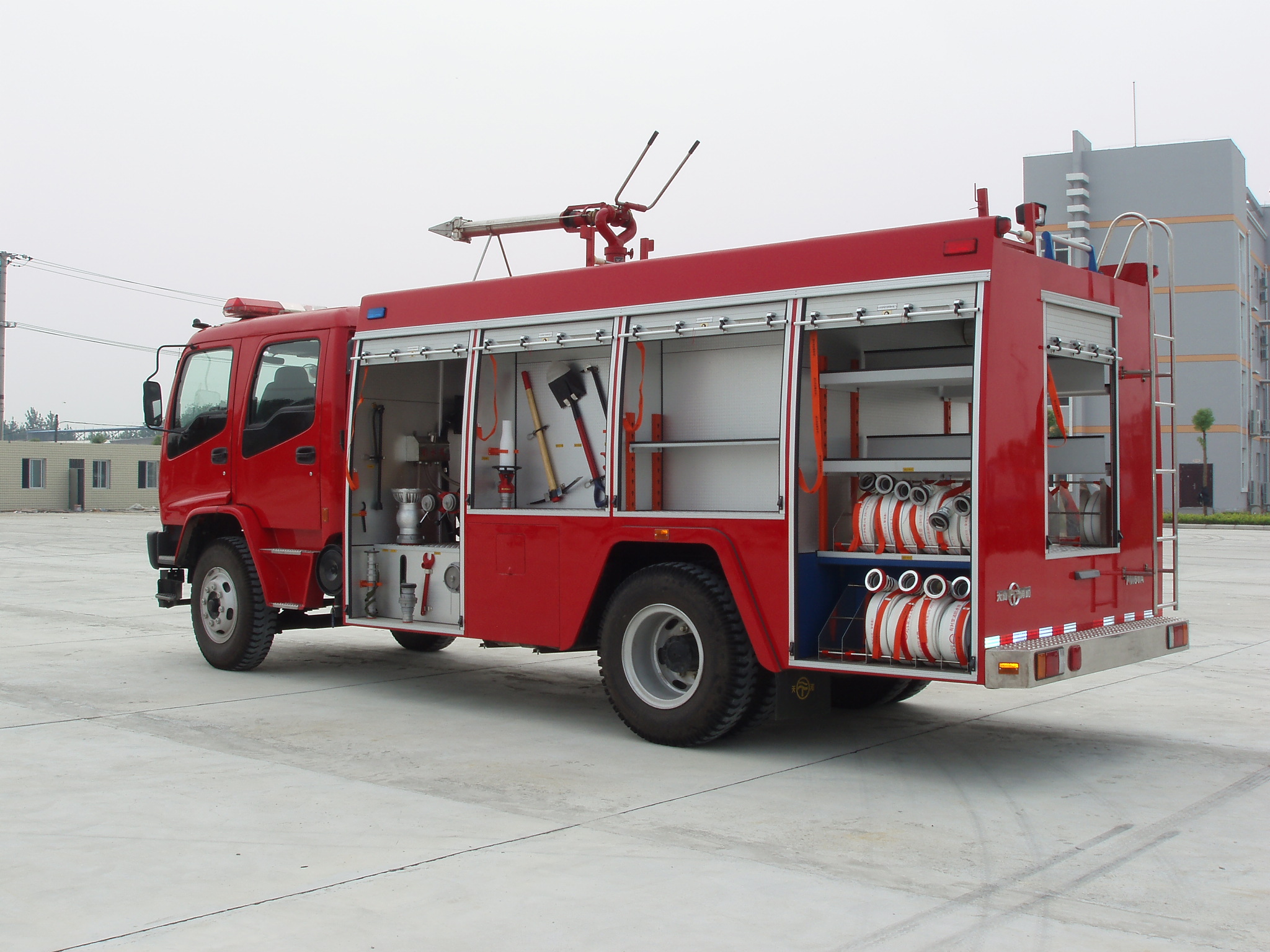 5500L ISUZU Foam Fire Vehicle/ISUZU Water Tank Fire Truck