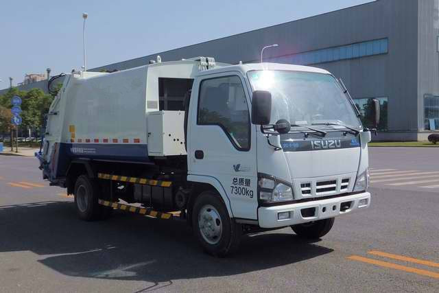 Euro IV ISUZ 600P small garbage compactor nkr77 garbage compactor truck on sale