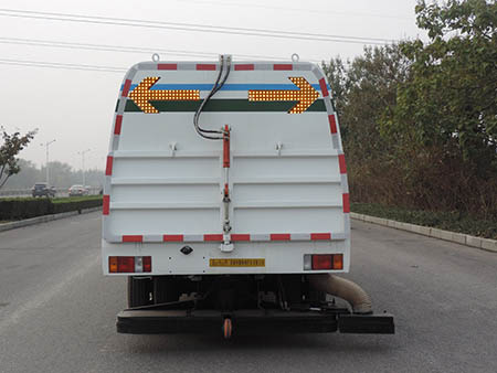 China Manufacture 4*2 isuzu Road Cleaning Sweeper Truck for sale
