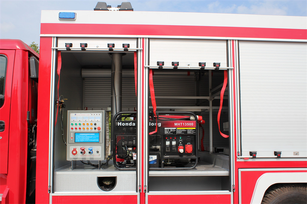 Аварийно-спасательная пожарная машина Isuzu