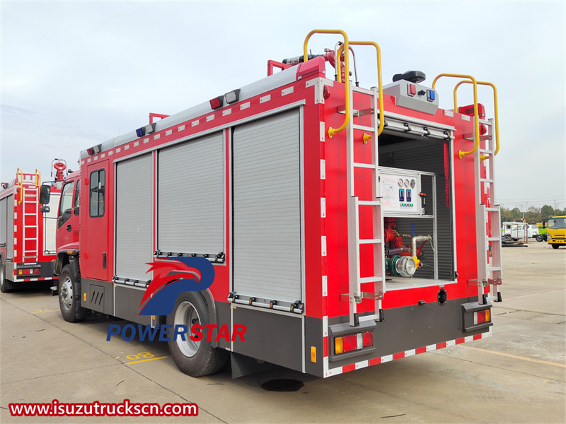 Isuzu 10tons foam fire tender