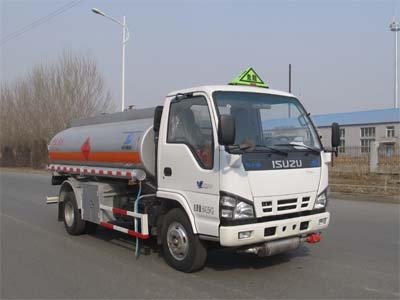 Japanese ISUZU 4KH1-TCG40 fuel Tanker Truck, 3000L oil tank truck, 5000L fuel tank truck for sale