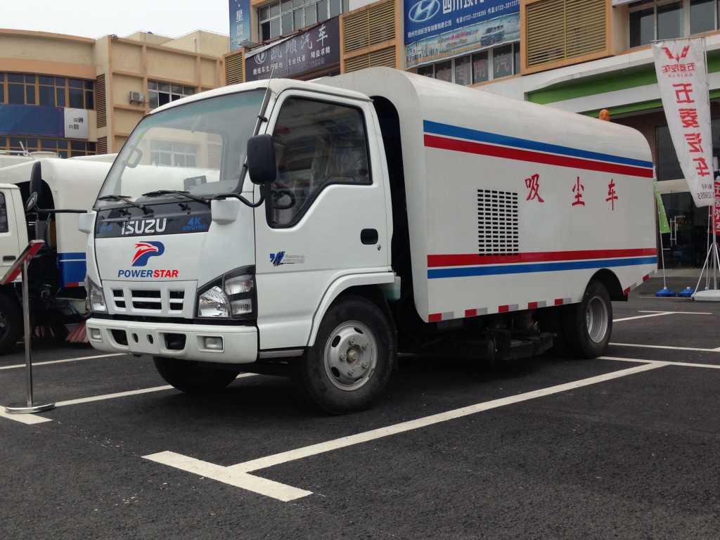 Дубай клиенты построить ISUZU дороги подметально грузовик на общественной улице, уборка на продажу