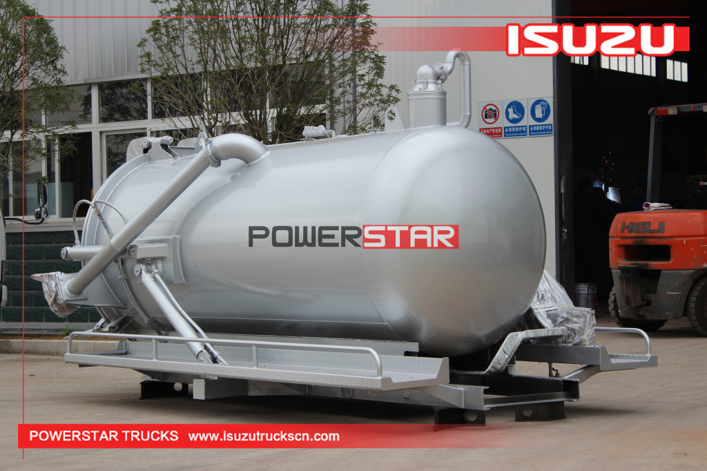 Продается комплект кузова для грузовика Isuzu Vacuum Tanker.
