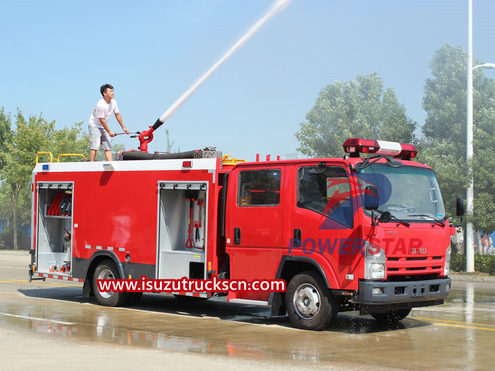 Что такое водопожарная машина Isuzu?
        